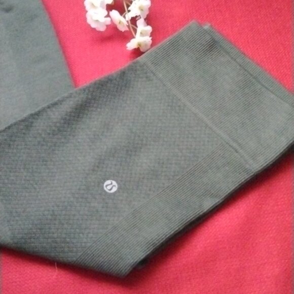LULULEMON ATHLETICA LEGGING - Picture 3 of 11